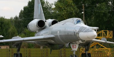 Туполєв Ту-22 на прізвисько "спиртовоз" був першим радянським надзвуковим бомбардувальником