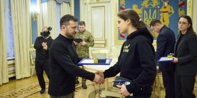 Президент Зеленский отметил Марию Берлинскую и обсудил насущные потребности армии с волонтерским сообществом
