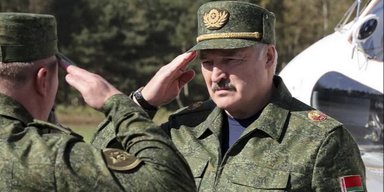 Повістки в Білорусі вручатимуть по СМС: Лукашенко підписав закон
