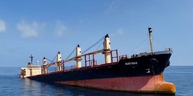 Британский грузовой корабль затонул в Красном море после атаки хуситов