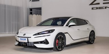 На європейський ринок вийде новий розкішний електромобіль від BYD і Mercedes (фото)