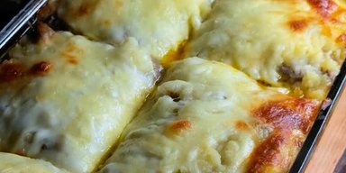 Сытный ужин за 30 минут: рецепт быстрой запеканки с мясом