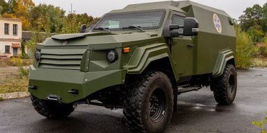 Силы обороны получили первый автомобиль Gurkha в модификации скорой помощи (фото)