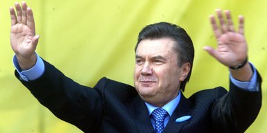 Золотые эмигранты. Куда бежали соратники Виктора Януковича