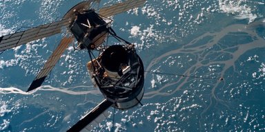 Неизвестный голос из космоса: астронавт NASA разыграл Центр управления полетами (фото)