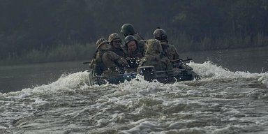 ЗС РФ спробують прорватись на правий берег: що відбулось у Кринках, — DeepState (відео)