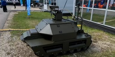 В России создали боевого робота с лазером: как его могут применять в Украине (видео)