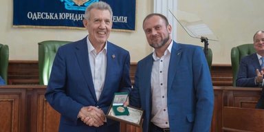 Керівник НАБУ в Одесі отримав нагороду від фігуранта Ківалова: в бюро розпочали перевірку