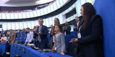 Урсула фон дер Ляйен рассказала Европарламенту о Саше Паскаль и ее "Танце свободы"