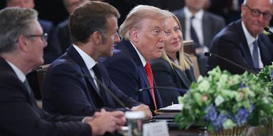 "Одобрение невозможно": ЕС придумал как отомстить США за пошлины из-за спора за Гренландию