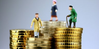 Денег нет. Какая пенсионная реформа нужна Украине
