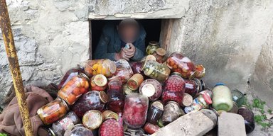 Горе-крадій із Рівненської області опинився в пастці через чужу консервацію (фото)