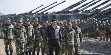 КНДР готується зруйнувати дороги на Корейському півострові, де літають дрони Південної Кореї, — ЗМІ
