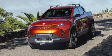 Швидкий розгін і запас ходу 547 км: показали стильного конкурента Tesla Cybertruck (фото)