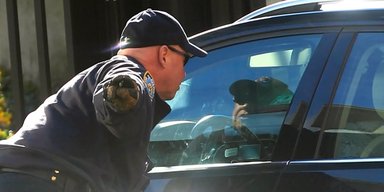 Торчали волосы из багажника: парикмахершу с манекеном в авто заподозрили в похищении человека