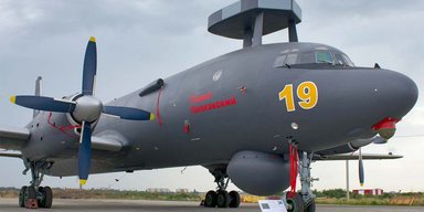 Убрали возможное препятствие: СБУ перед атакой на подводную лодку поразили самолет-разведчик (видео)