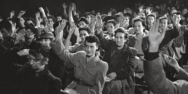 Демократия пролетариата. Как большевики учили ходить на выборы и отучали выбирать