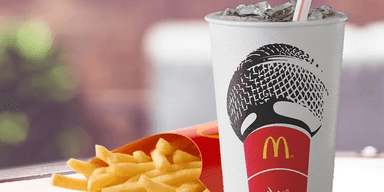 Учені розкрили секрет, чому Coca-Cola з McDonald "s здається смачнішою: відповідь здивувала