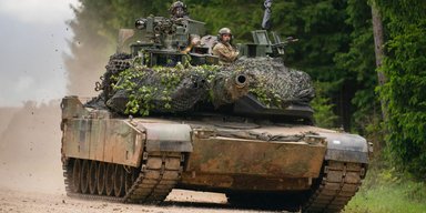 Abrams дают пехоте мощную огневую поддержку. Как танки из США воюют на Авдеевском направлении