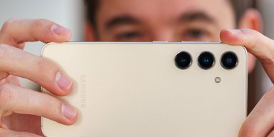 Двухлетний смартфон Samsung оказался лучше новых флагманов: что это за модель (видео)