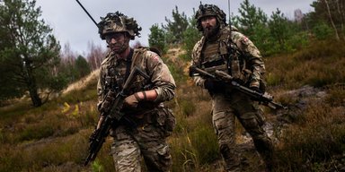 Авіація і великі сухопутні війська: ЄС по-тихому розробляє план відправлення військ в Україну, — AP