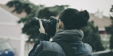 Без лишних кадров. Какие ограничения на съемку видео и фото действуют во время войны