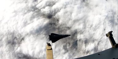 Китай испытал "космический беспилотник" большой дальности MD-19: чем он интересен (видео)