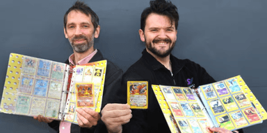 За одну ночь стал миллионером: мужчина продал коллекцию карточек Pokemon за 2,14 миллиона долларов