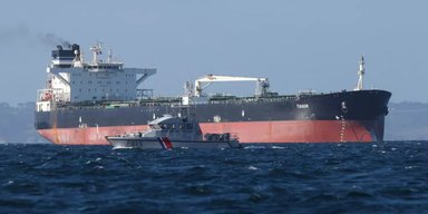 Отказался выполнять приказы: во Франции арестовали капитана захваченного танкера "теневого флота" РФ