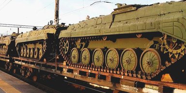 Через Бердянськ і Маріуполь: росіяни будують нову залізницю з Криму (карта)