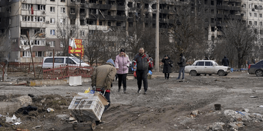 "Треба брати все, щоб вижити": Леонід Швець про мешканців окупованих регіонів України (відео)