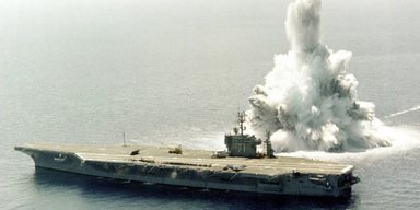 Потопить авианосец ВМС США: как Китай начнет мировую ядерную войну