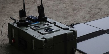 Зарядка "из воздуха": аккумуляторы будут работать на базе СО2, это поможет военным