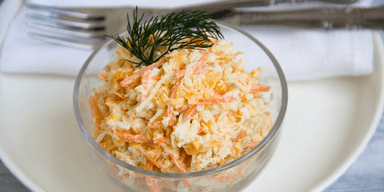 Салат с курицей, морковью и сыром: просто и очень вкусно
