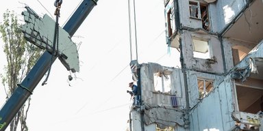 Обстрел Киева Россией: девушка, которая упала из окна 9 этажа, осталась сиротой, — СМИ