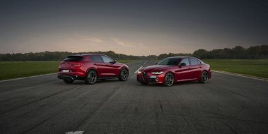 Много карбона и двигатель Ferrari: самые быстрые Alfa Romeo получили особую версию (фото)