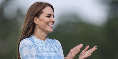 Кейт Миддлтон, и Мелания Трамп: почему голубой цвет стал популярным среди принцесс и первых леди