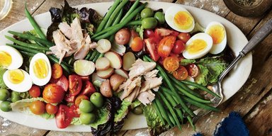 Классика французской кухни: как приготовить настоящий салат "Нисуаз"
