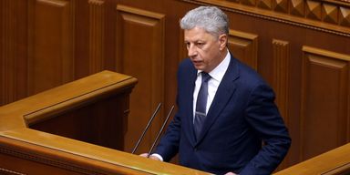 Бойко со второй попытки отозвали из профильного комитета: в Раде началась потасовка (видео)