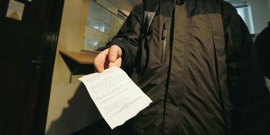 Мобілізація в Україні: чи зможуть чоловікам за кордоном вручити повістку в ТЦК
