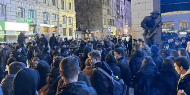 В ТРЦ Харькова произошла массовая драка подростков: досталось и охране заведения