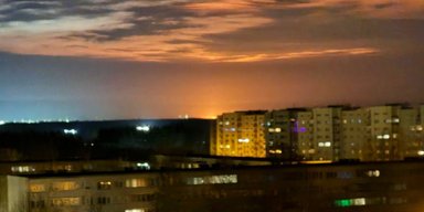 Дроны ударили по авиазаводу в Смоленске, порт Усть-Луга снова в огне: Россию атакуют БпЛА (видео)