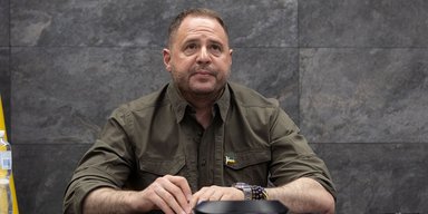 Ермак получил подозрение из-за "Династии": речь идет об "отмывании" сотен миллионов гривен, — НАБУ