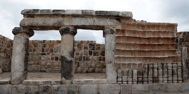 В Мексике обнаружили затерянный 1500-летний город майя (фото)