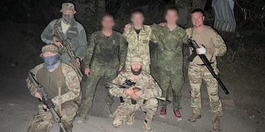 "Кожне життя важливе": Україна врятувала бійців, які на півтора року застрягли в окупації (відео)