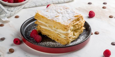 Вкусный торт "Наполеон": рецепт популярного десерта
