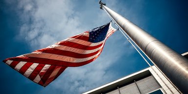 США надіслали своїм посольствам у світі тривожний сигнал: що відбувається