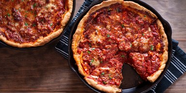 Готовится быстро, а получается вкусно: рецепт пиццы с фаршем "по-домашнему"