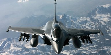 "Вспышки огня" вместо "Шершней": почему Индии очень нужны истребители Dassault Rafale