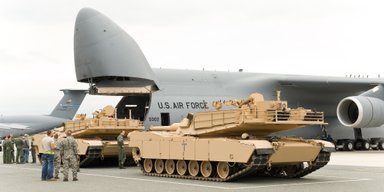ВСУ держат танки Abrams и новые Leopard подальше от фронта, США меняют стратегию, — WSJ